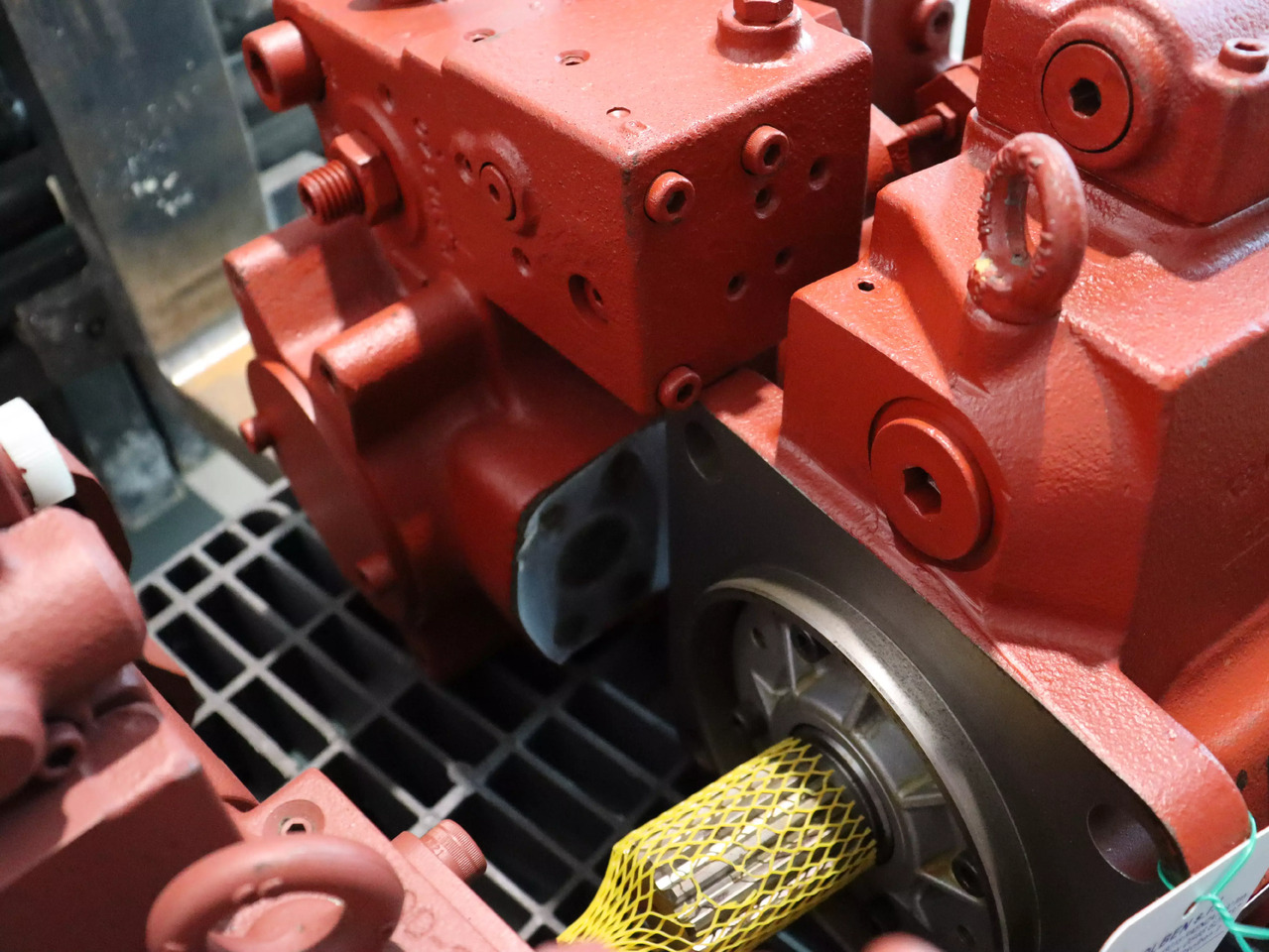 KAWASAKI K3VL140B-1NRSM-L01 H1 - Hydraulic pump for Construction machinery: picture 3 KAWASAKI K3VL140B-1NRSM-L01 H1 - Hydraulic pump for Construction machinery: picture 3