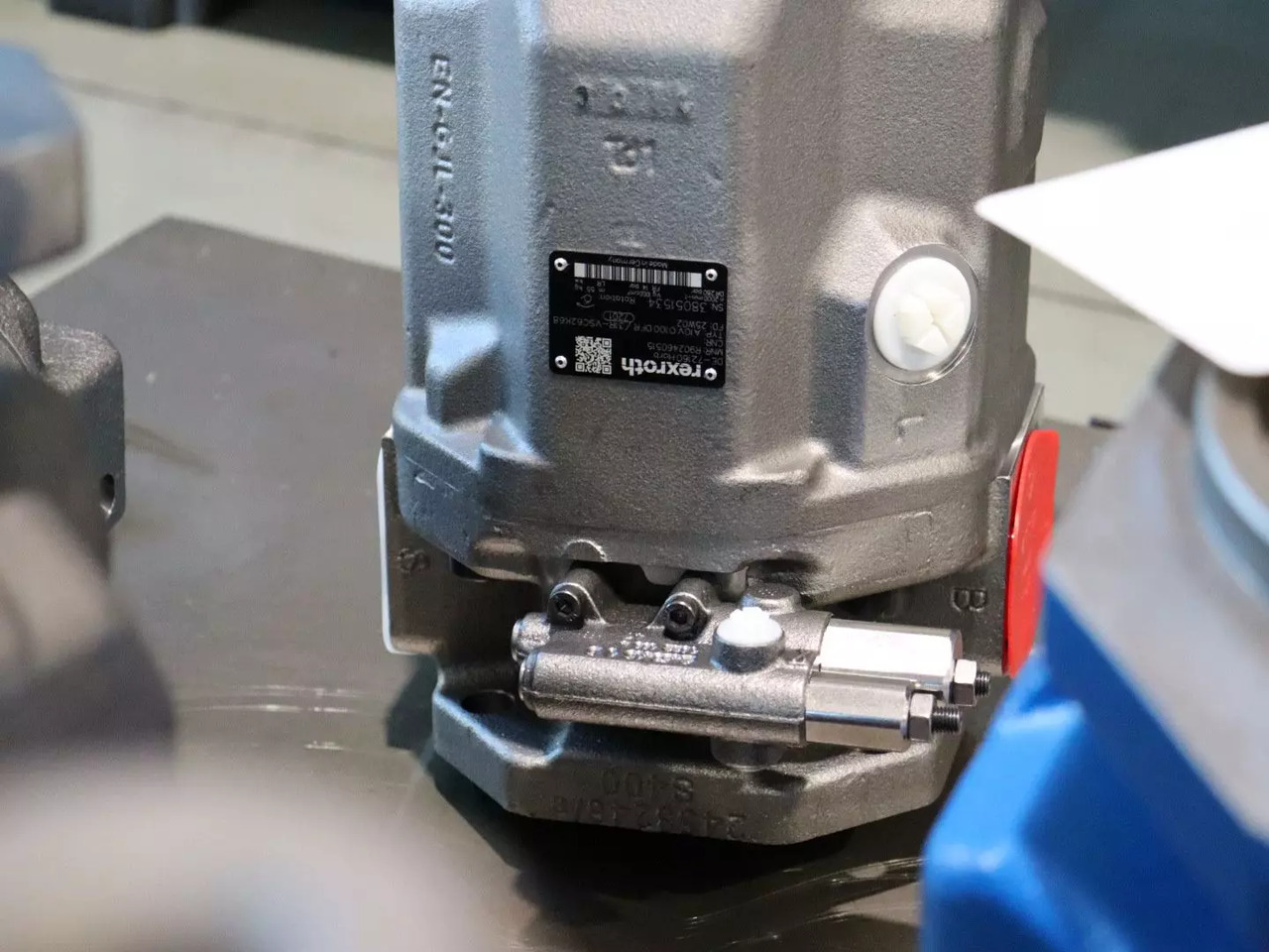 REXROTH A10VO100DFR/31R-VSC62K68 - Hydraulic pump for Construction machinery: picture 3 REXROTH A10VO100DFR/31R-VSC62K68 - Hydraulic pump for Construction machinery: picture 3