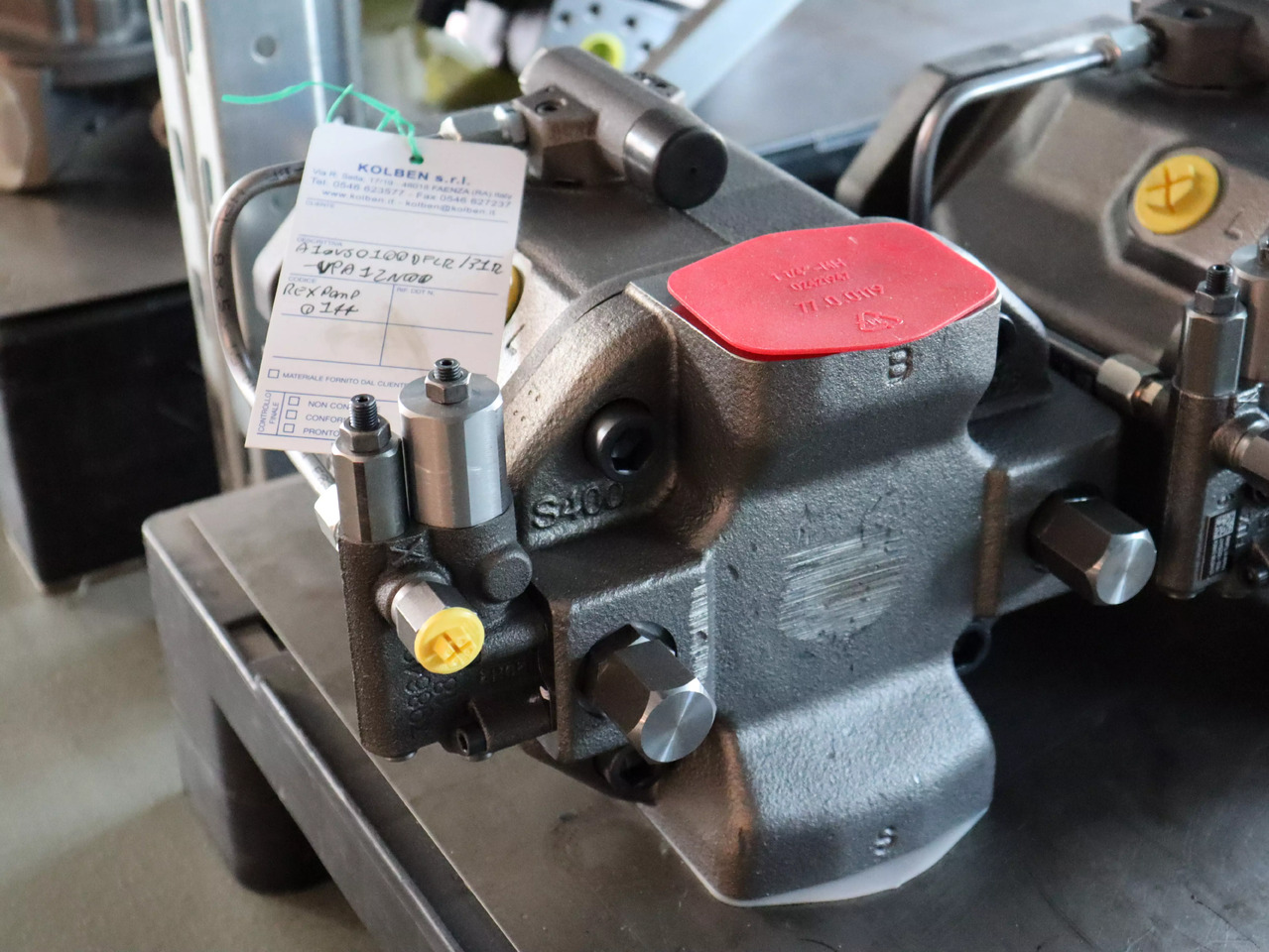 REXROTH A10VSO100DFLR/31R-VPA12N00 - Hydraulic pump for Construction machinery: picture 2 REXROTH A10VSO100DFLR/31R-VPA12N00 - Hydraulic pump for Construction machinery: picture 2
