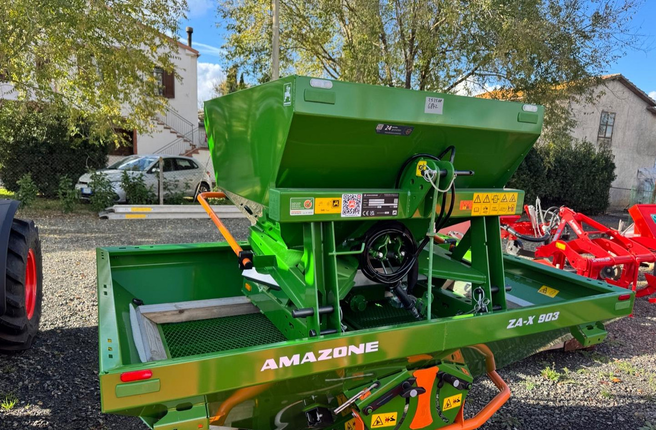 - Fertilizer spreader: picture 3 - Fertilizer spreader: picture 3