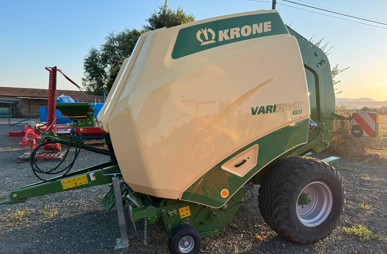 Rotopressa - Round baler: picture 1 Rotopressa - Round baler: picture 1