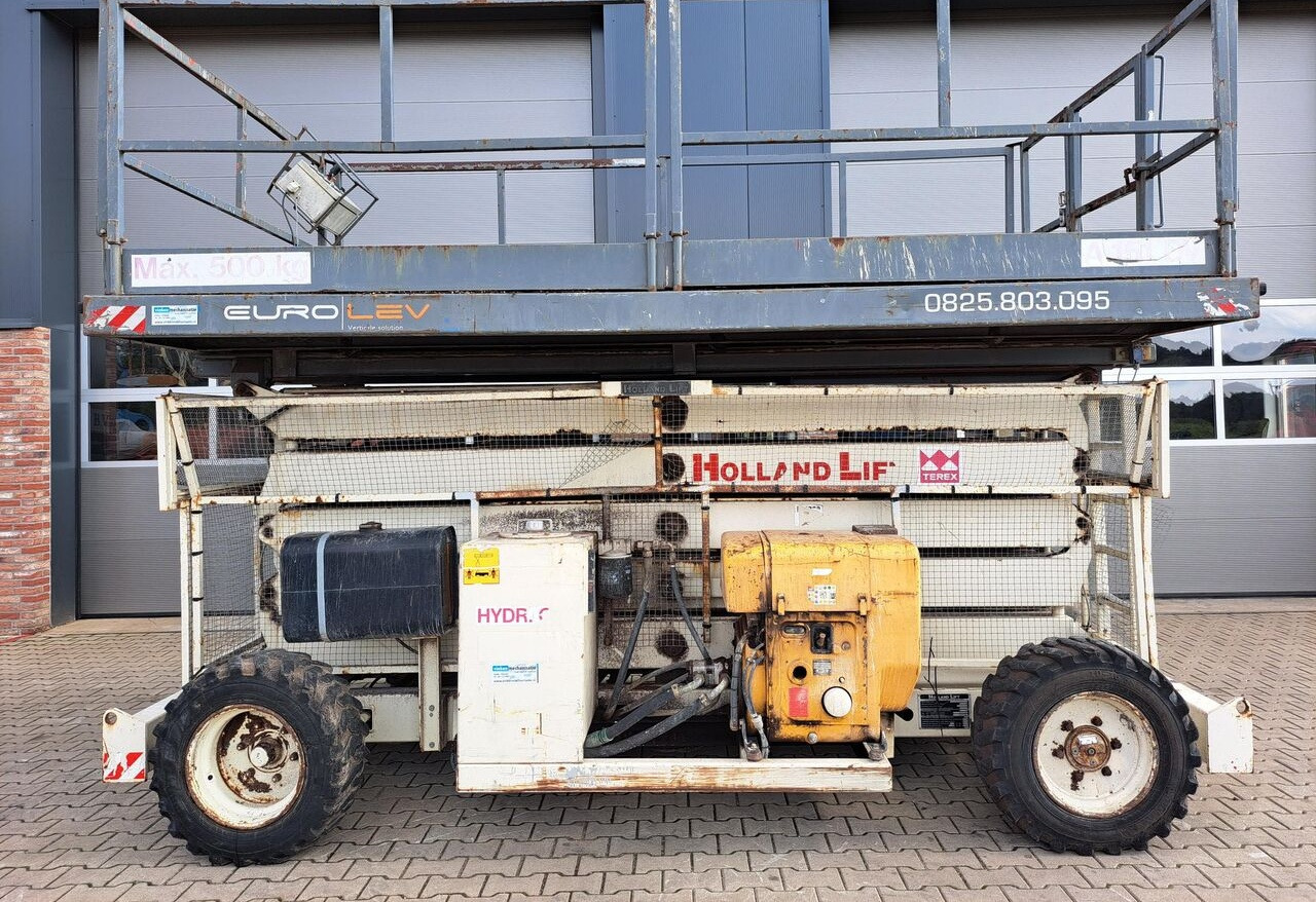 Holland Lift A151DV - Scissor lift: picture 4 Holland Lift A151DV - Scissor lift: picture 4