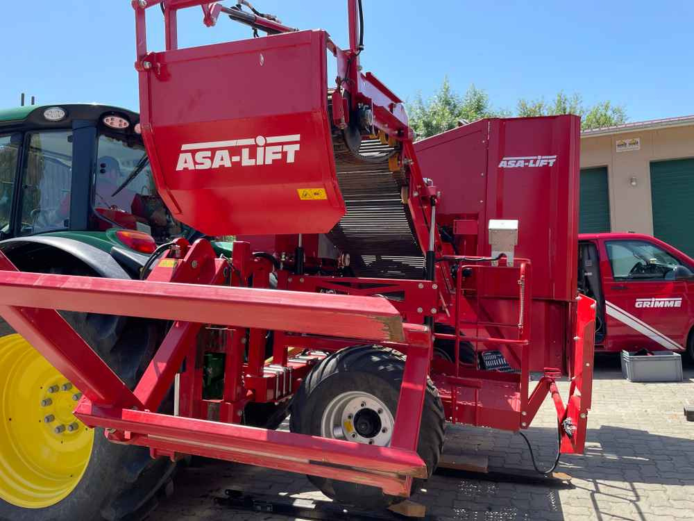 ASA-Lift Combi-1010C - Grape harvesting machine: picture 3 ASA-Lift Combi-1010C - Grape harvesting machine: picture 3