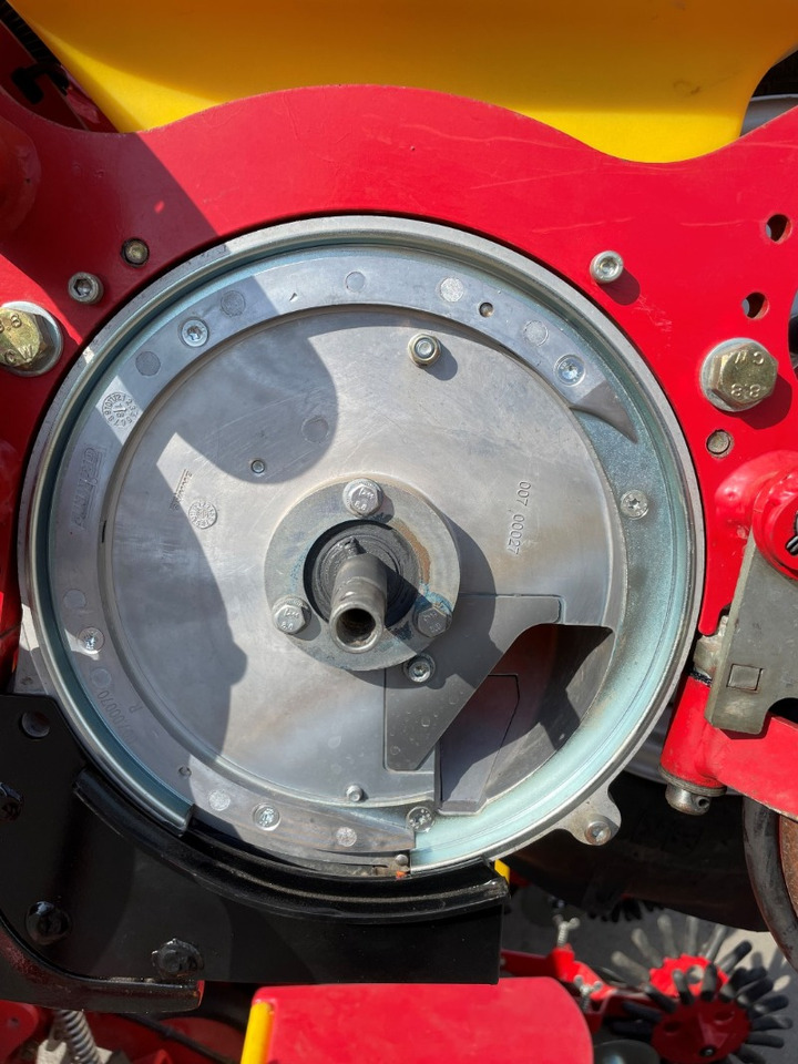 Grimme MATRIX 1200 - Seed drill: picture 3 Grimme MATRIX 1200 - Seed drill: picture 3