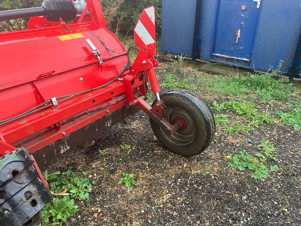 Grimme TOPPA 800 COMBI - Harvester: picture 2 Grimme TOPPA 800 COMBI - Harvester: picture 2