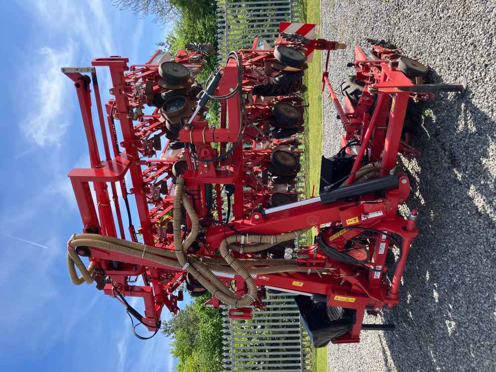 Kverneland Kverneland Monopill, 18 Row, Sugarbeet Drill - Seed drill: picture 1 Kverneland Kverneland Monopill, 18 Row, Sugarbeet Drill - Seed drill: picture 1