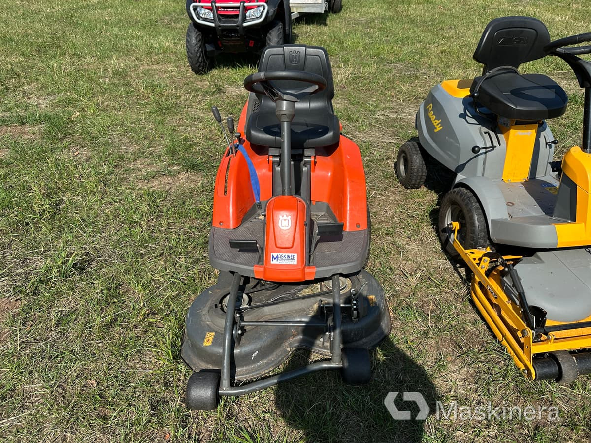 Åkgräsklippare Husqvarna R111B5 - Garden mower: picture 3 Åkgräsklippare Husqvarna R111B5 - Garden mower: picture 3