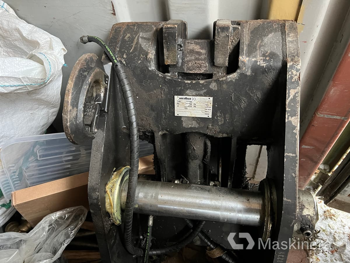 Redskapsfäste B20 Engcon RFS1 - Attachment for Construction machinery: picture 3 Redskapsfäste B20 Engcon RFS1 - Attachment for Construction machinery: picture 3