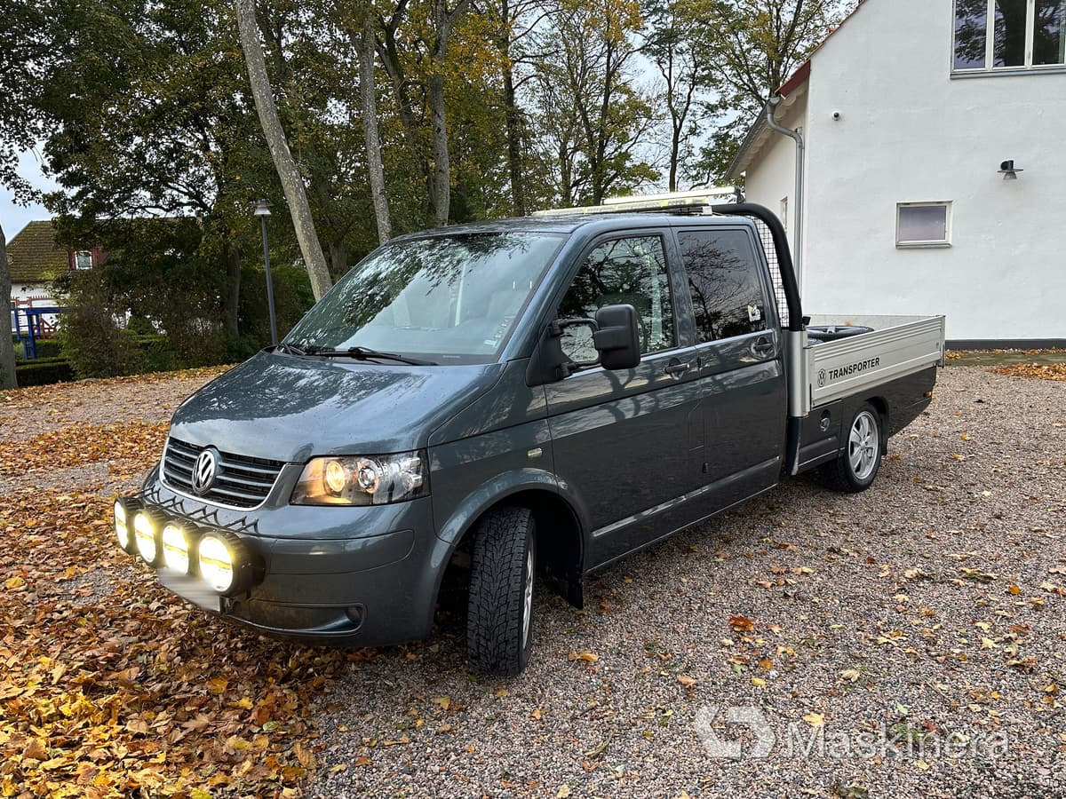 Flakbil Volkswagen Transporter dubbelhytt - Small van: picture 1 Flakbil Volkswagen Transporter dubbelhytt - Small van: picture 1