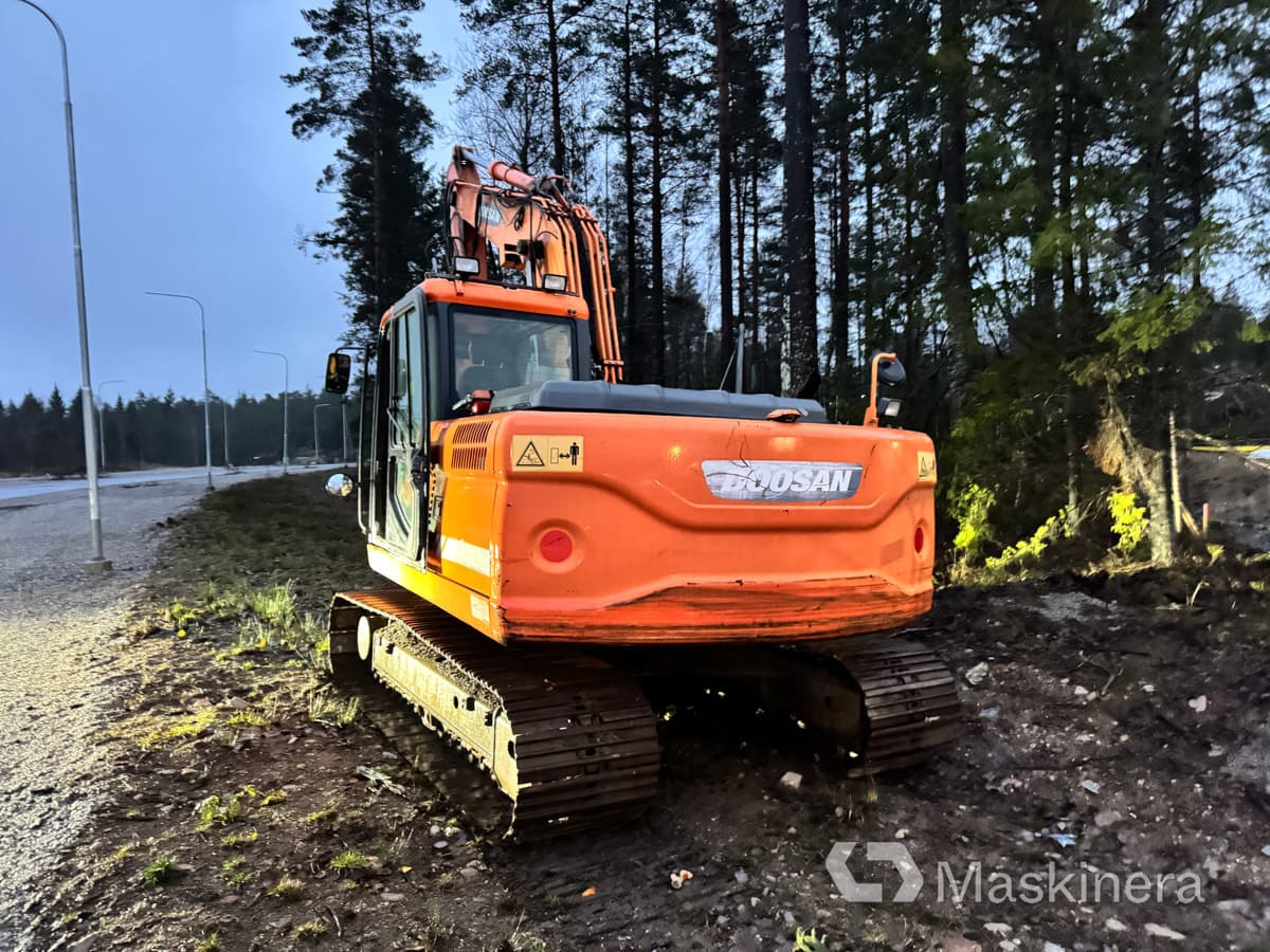 Grävmaskin Doosan DX140LC - Crawler excavator: picture 5 Grävmaskin Doosan DX140LC - Crawler excavator: picture 5