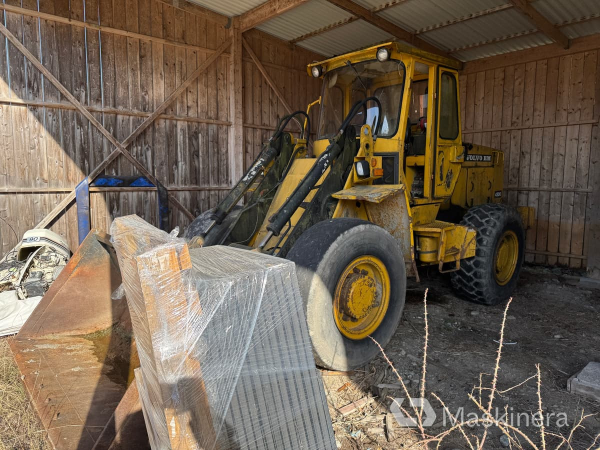 Hjullastare Volvo BM 4300 (Renoveringsobjekt) - Wheel loader: picture 1 Hjullastare Volvo BM 4300 (Renoveringsobjekt) - Wheel loader: picture 1