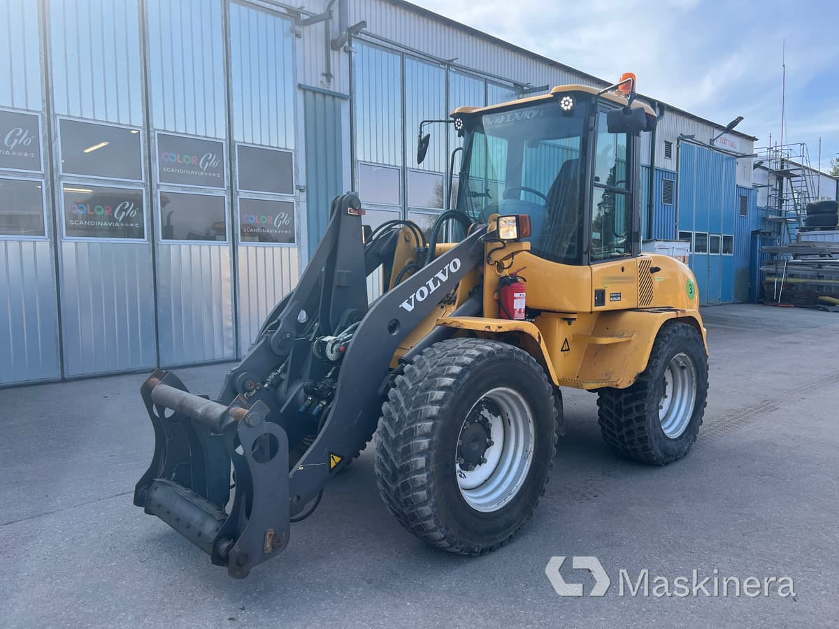 Hjullastare Volvo L35B - Wheel loader: picture 1 Hjullastare Volvo L35B - Wheel loader: picture 1