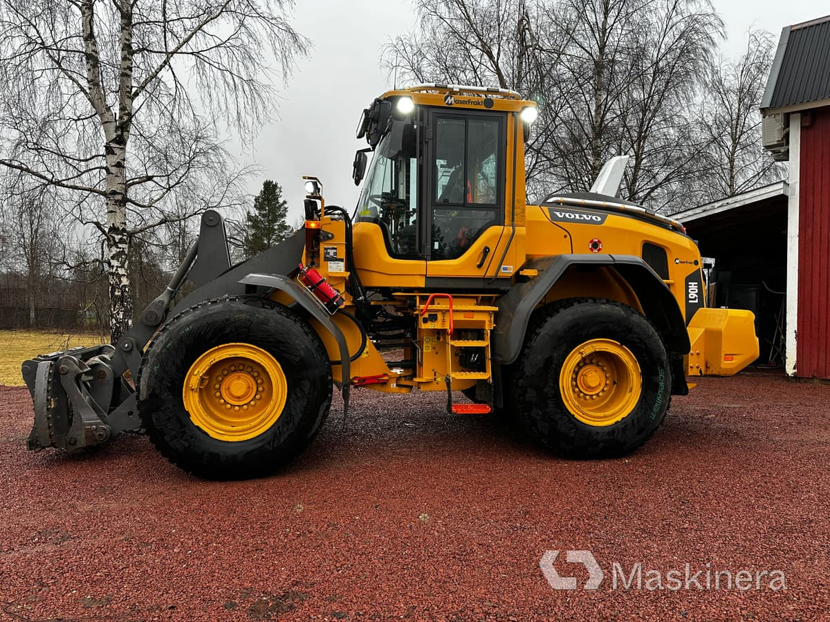 Hjullastare Volvo L90H med skevfäste - Wheel loader: picture 2 Hjullastare Volvo L90H med skevfäste - Wheel loader: picture 2