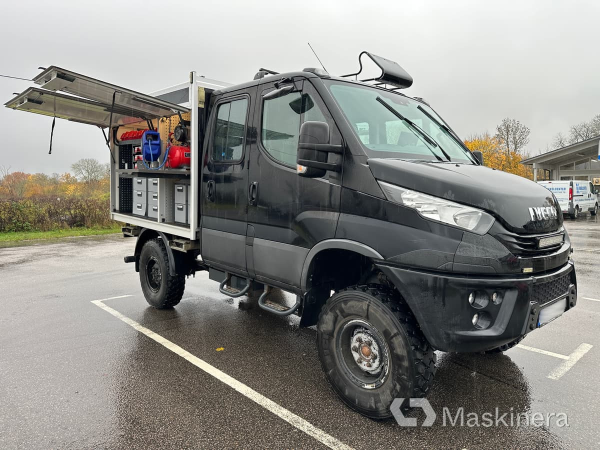 Iveco Daily 55-180 4x4 3.0 Arbetsbil Iveco Daily 4x4 3.0 - Panel van: picture 1 Iveco Daily 55-180 4x4 3.0 Arbetsbil Iveco Daily 4x4 3.0 - Panel van: picture 1