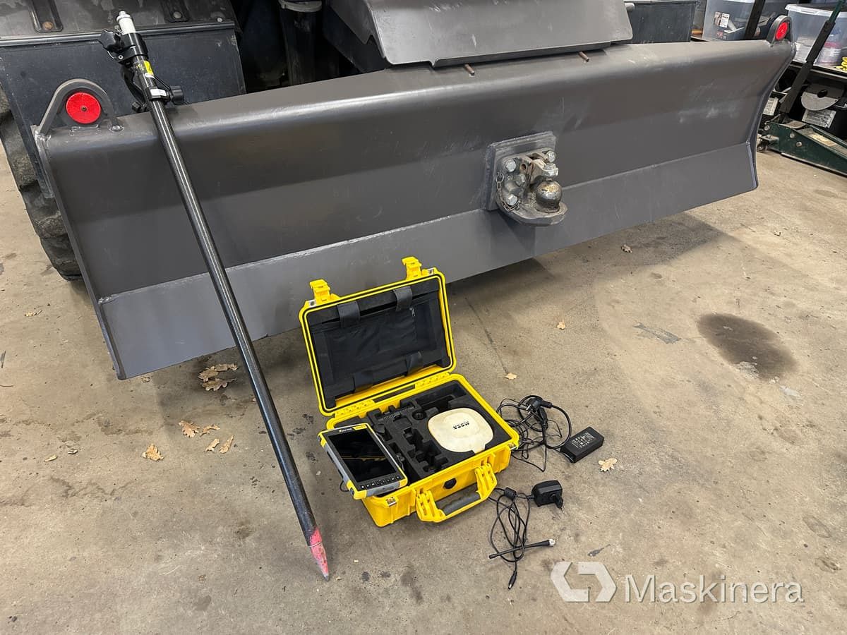 MOBA Xsite Pad GNSS Rover mätstav komplett - Construction equipment: picture 2 MOBA Xsite Pad GNSS Rover mätstav komplett - Construction equipment: picture 2