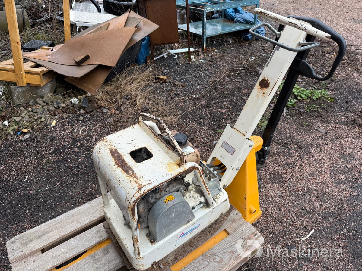 Markvibrator Swepac FB 145 - Vibratory plate: picture 3 Markvibrator Swepac FB 145 - Vibratory plate: picture 3