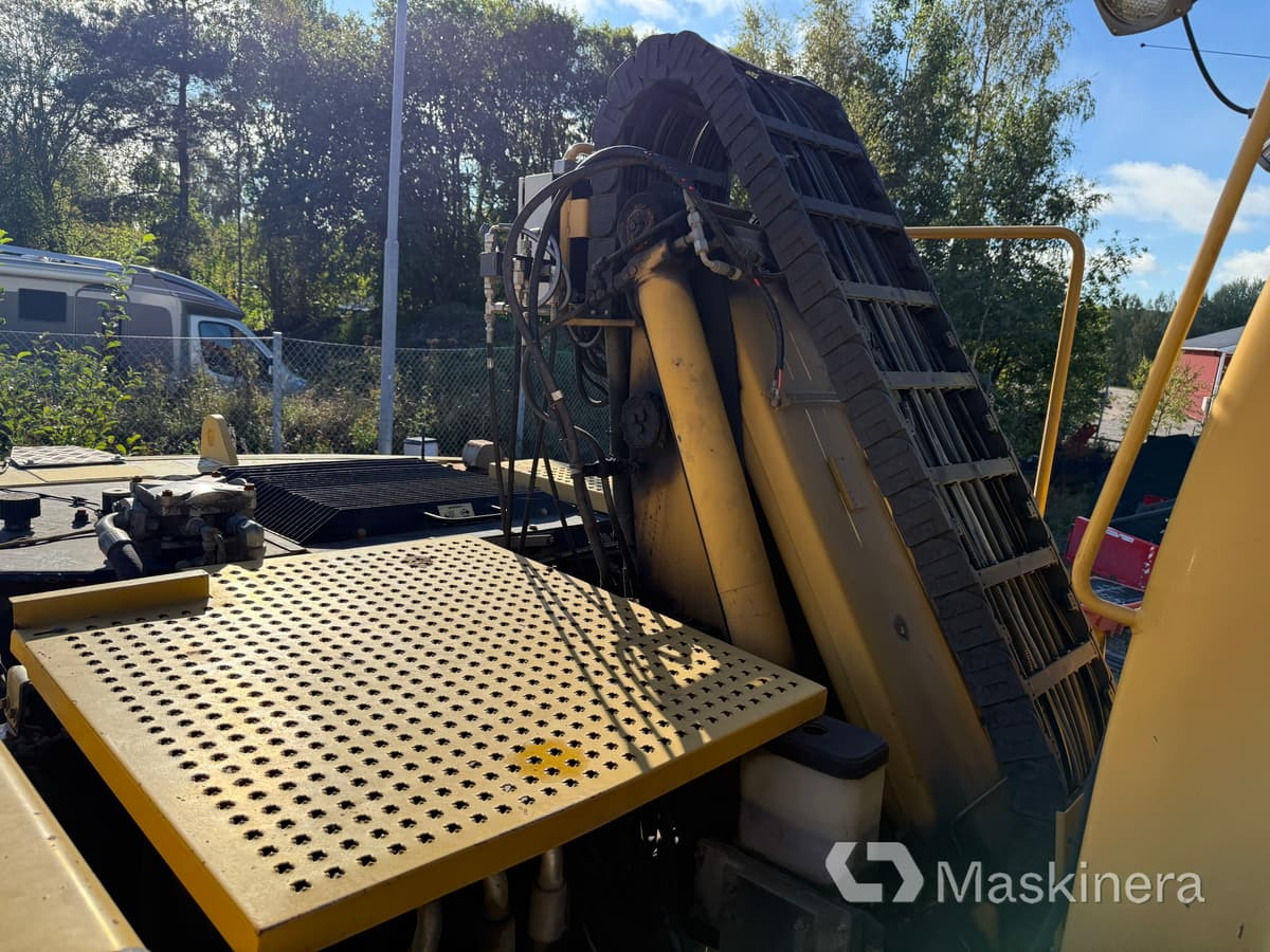 Crawler excavator Materialhanterare Cat M322C MH: picture 30