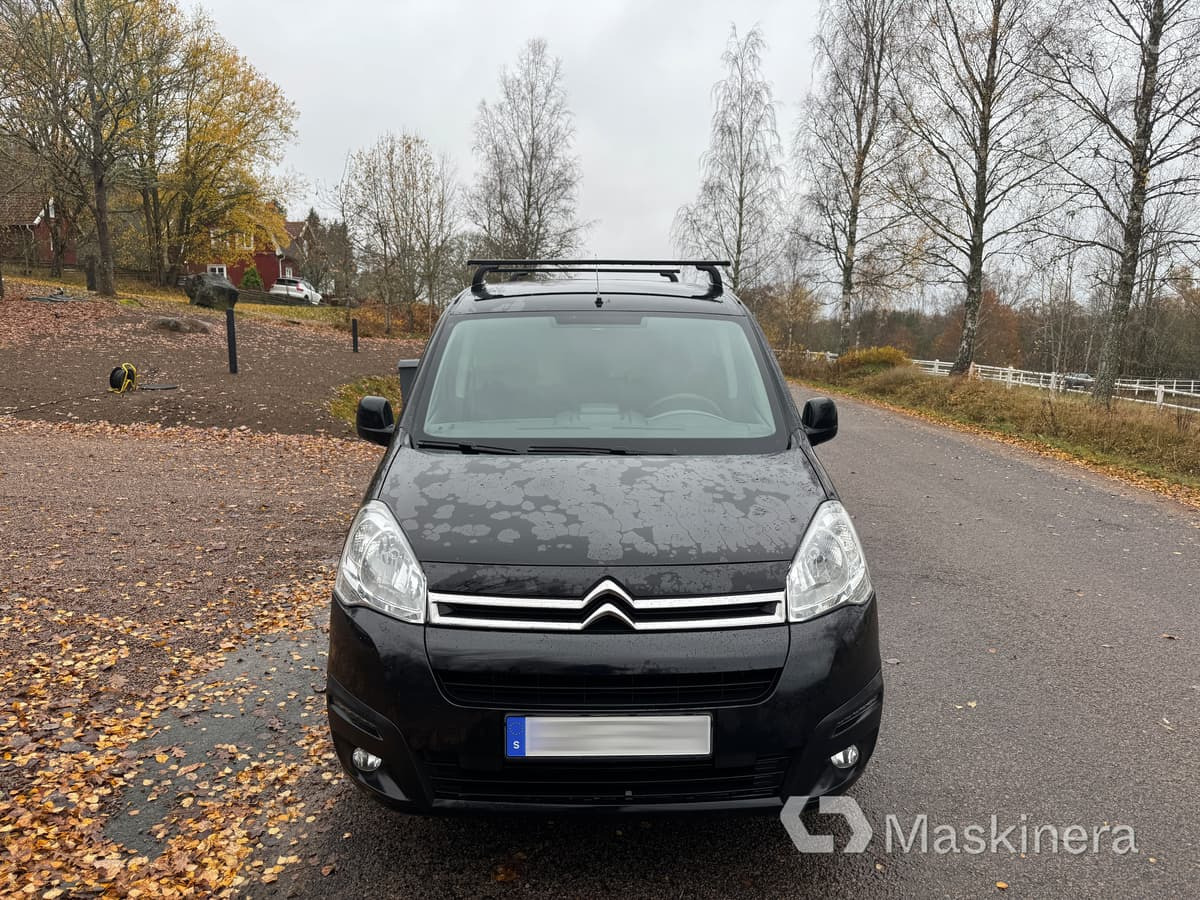 Skåpbil Citroen Berlingo - Small van: picture 2 Skåpbil Citroen Berlingo - Small van: picture 2