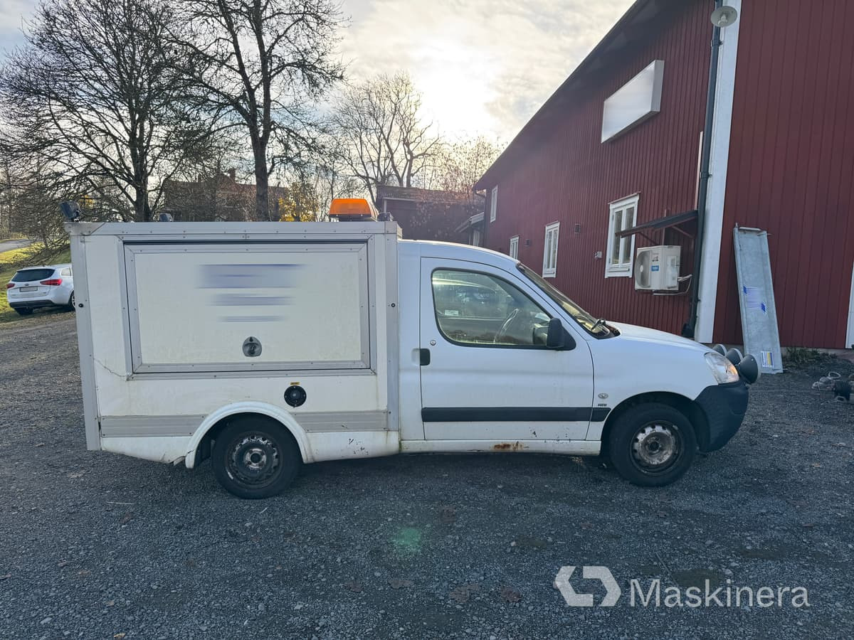 Skåpbil Peugeot Partner 1.6 HDI - Small van: picture 4 Skåpbil Peugeot Partner 1.6 HDI - Small van: picture 4