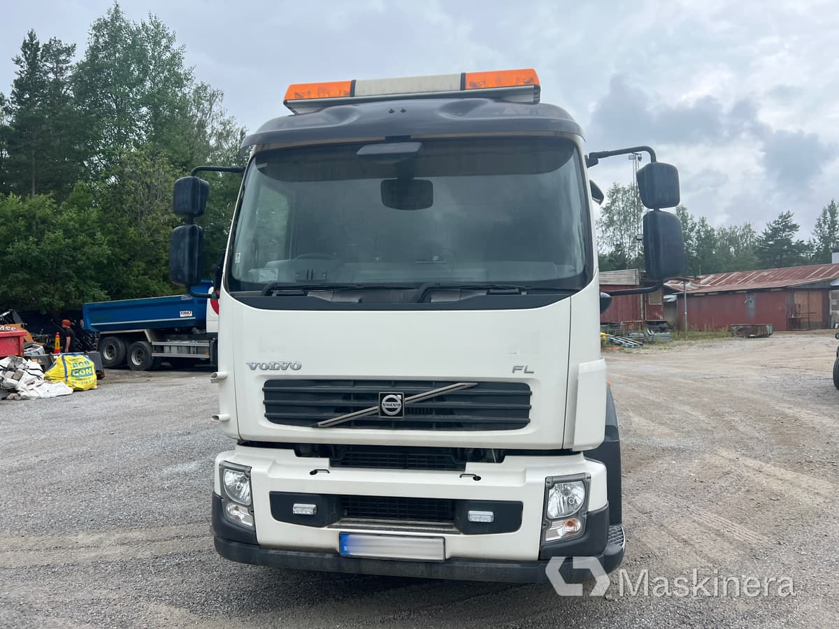 Sopmaskin Volvo FL 240 4X2 - Road sweeper: picture 2 Sopmaskin Volvo FL 240 4X2 - Road sweeper: picture 2