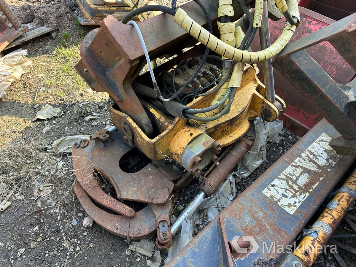 Tiltrotator Engcon B27 - Tiltrotator for Construction machinery: picture 1 Tiltrotator Engcon B27 - Tiltrotator for Construction machinery: picture 1