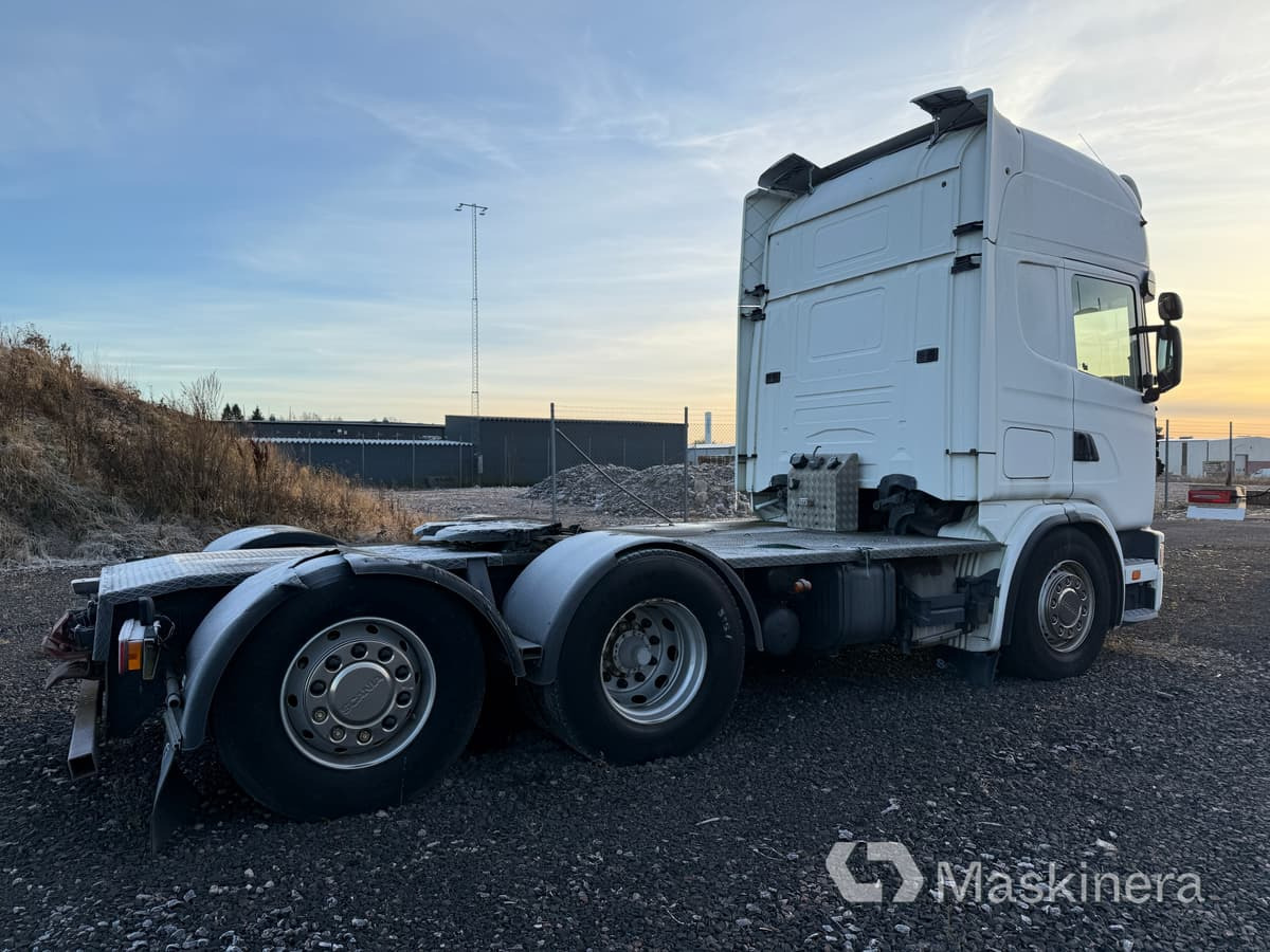 Dragbil Scania R144 (Rep.objekt) - Tractor unit: picture 5 Dragbil Scania R144 (Rep.objekt) - Tractor unit: picture 5