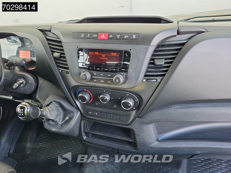 Tipper van Iveco Daily 35C14 Kipper met Kist Dubbel Cabine 3,5t Trekhaak Dubbellucht Airco Cruise Euro6 Tipper Benne Kieper Airco Trekhaak Cruise contr: picture 17 Tipper van Iveco Daily 35C14 Kipper met Kist Dubbel Cabine 3,5t Trekhaak Dubbellucht Airco Cruise Euro6 Tipper Benne Kieper Airco Trekhaak Cruise contr: picture 17