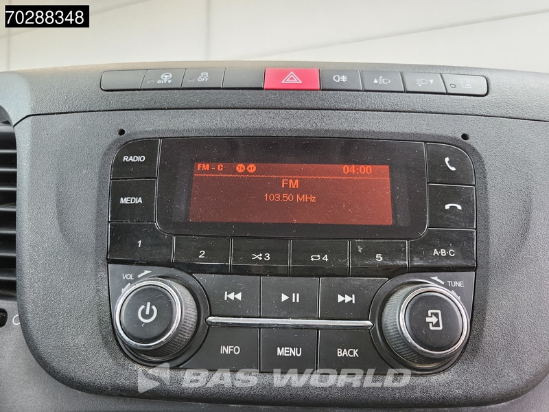 Leasing of Iveco Daily 35C16 3.0L Open Laadbak met Kist Dubbel Cabine Dubbellucht 3,5t Trekhaak Airco Cruise Euro6 Pritsche Pickup Open Box Airco Trekh Iveco Daily 35C16 3.0L Open Laadbak met Kist Dubbel Cabine Dubbellucht 3,5t Trekhaak Airco Cruise Euro6 Pritsche Pickup Open Box Airco Trekh: picture 16 Leasing of Iveco Daily 35C16 3.0L Open Laadbak met Kist Dubbel Cabine Dubbellucht 3,5t Trekhaak Airco Cruise Euro6 Pritsche Pickup Open Box Airco Trekh Iveco Daily 35C16 3.0L Open Laadbak met Kist Dubbel Cabine Dubbellucht 3,5t Trekhaak Airco Cruise Euro6 Pritsche Pickup Open Box Airco Trekh: picture 16