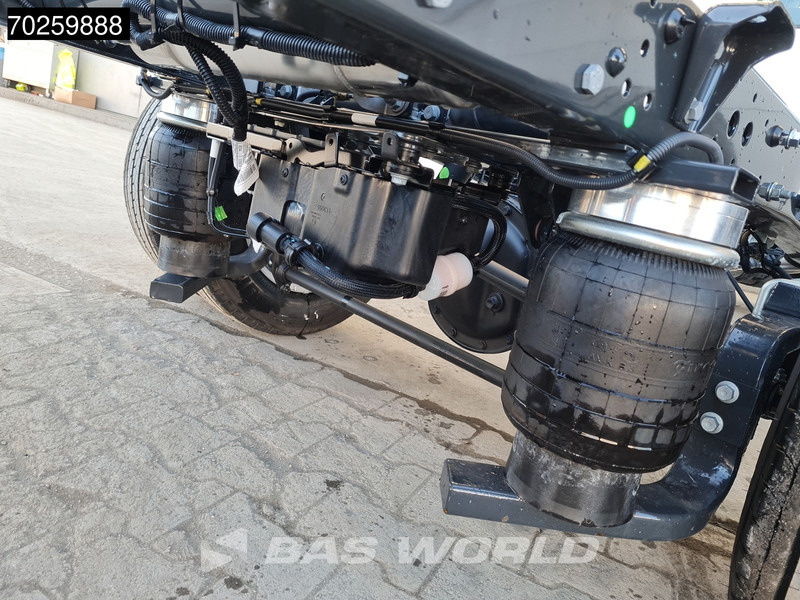 Iveco Daily 35C18 Laadklep Automaat Luchtvering Zijdeur Bakwagen Navi LED Airco Cruise Camera Lat om Lat Euro6 Meubelbak Koffer 22m3 Airco C - Box van: picture 5 Iveco Daily 35C18 Laadklep Automaat Luchtvering Zijdeur Bakwagen Navi LED Airco Cruise Camera Lat om Lat Euro6 Meubelbak Koffer 22m3 Airco C - Box van: picture 5