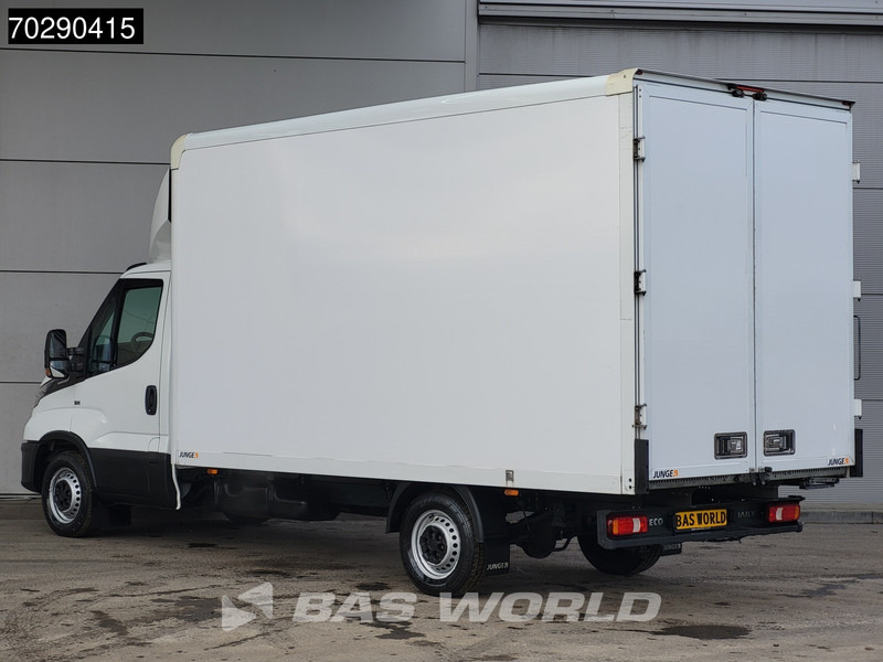 Iveco Daily 35S16 Automaat Bakwagen Achterdeuren 160PK Airco Camera Euro6 Meubelbak Koffer 21m3 Airco - Box van: picture 2 Iveco Daily 35S16 Automaat Bakwagen Achterdeuren 160PK Airco Camera Euro6 Meubelbak Koffer 21m3 Airco - Box van: picture 2