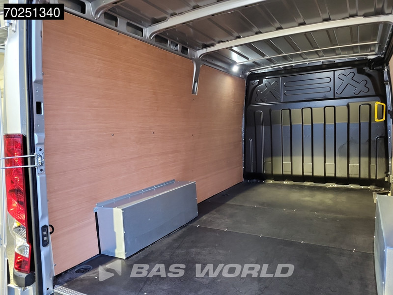 New Panel van Iveco Daily 35S21 210PK 3.0L Automaat Laag dak L2H1 2025model 3.5t Trekhaak LED Navi ACC Camera 8m3 Airco Trekhaak: picture 9