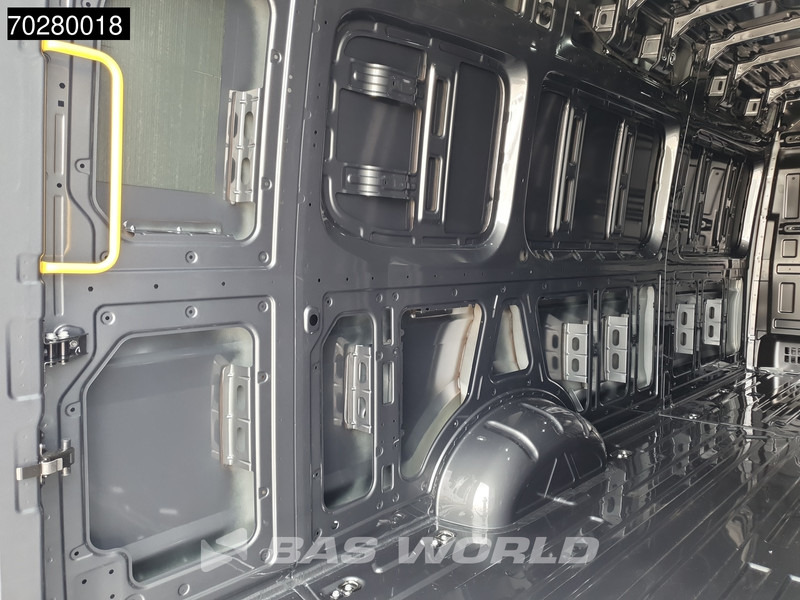 MAN TGE 3.180 4x4 Automaat L5H3 LED ACC Navi Airco Camera Parkeersensoren Euro6 L5 Allrad 4WD 17m3 Airco - Panel van: picture 5 MAN TGE 3.180 4x4 Automaat L5H3 LED ACC Navi Airco Camera Parkeersensoren Euro6 L5 Allrad 4WD 17m3 Airco - Panel van: picture 5