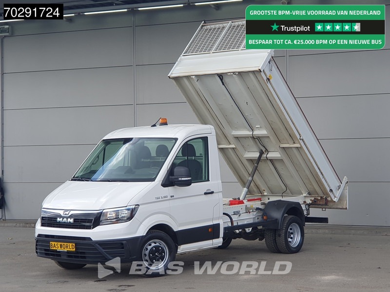 MAN TGE 3.180 Open Laadbak Dubbellucht 3,5t Trekhaak Airco Cruise Euro6 Pritsche Pickup Open Box 2m3 Airco Trekhaak Cruise control - Flatbed van: picture 1 MAN TGE 3.180 Open Laadbak Dubbellucht 3,5t Trekhaak Airco Cruise Euro6 Pritsche Pickup Open Box 2m3 Airco Trekhaak Cruise control - Flatbed van: picture 1