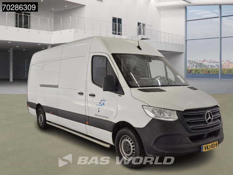 Mercedes-Benz Sprinter 311 CDI COMING SOON! Automaat L3H2 Airco Cruise Camera MBUX Euro6 L3 14m3 Airco Cruise control - Small van: picture 3 Mercedes-Benz Sprinter 311 CDI COMING SOON! Automaat L3H2 Airco Cruise Camera MBUX Euro6 L3 14m3 Airco Cruise control - Small van: picture 3