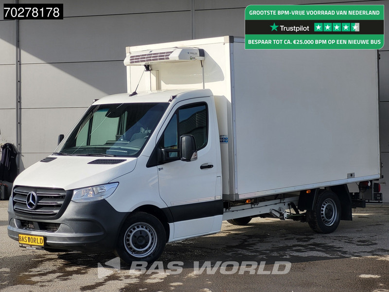 Mercedes-Benz Sprinter 314 CDI Automaat Koelwagen Bi temp Thermo King V-300 Max Koeler Koel Vries Vriezer Kühlkasten Airco Cruise control - Refrigerated van: picture 1 Mercedes-Benz Sprinter 314 CDI Automaat Koelwagen Bi temp Thermo King V-300 Max Koeler Koel Vries Vriezer Kühlkasten Airco Cruise control - Refrigerated van: picture 1