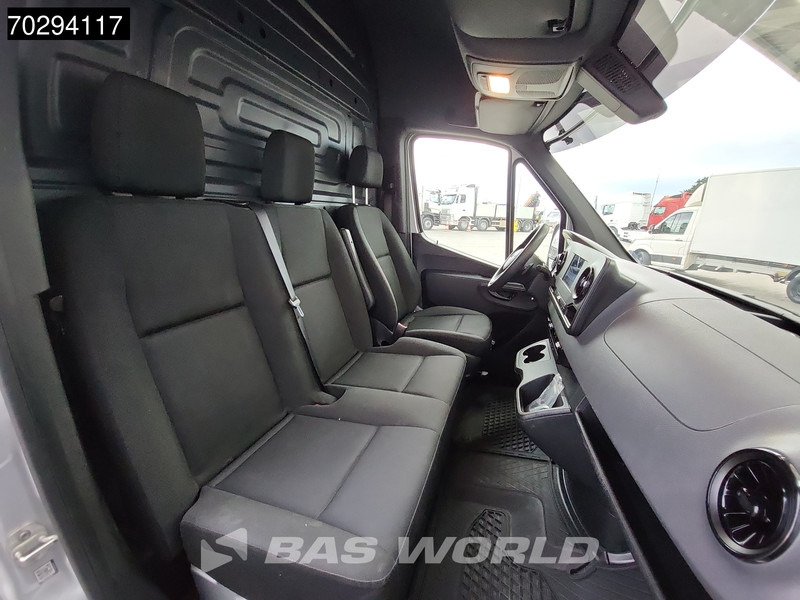 Small van Mercedes-Benz Sprinter 315 CDI Automaat L2H2 BW Special Edition 18'' Zonneklep Sidesteps Camera PDC MBUX CarPlay 150PK Euro6 L2 12m3 Airco: picture 11
