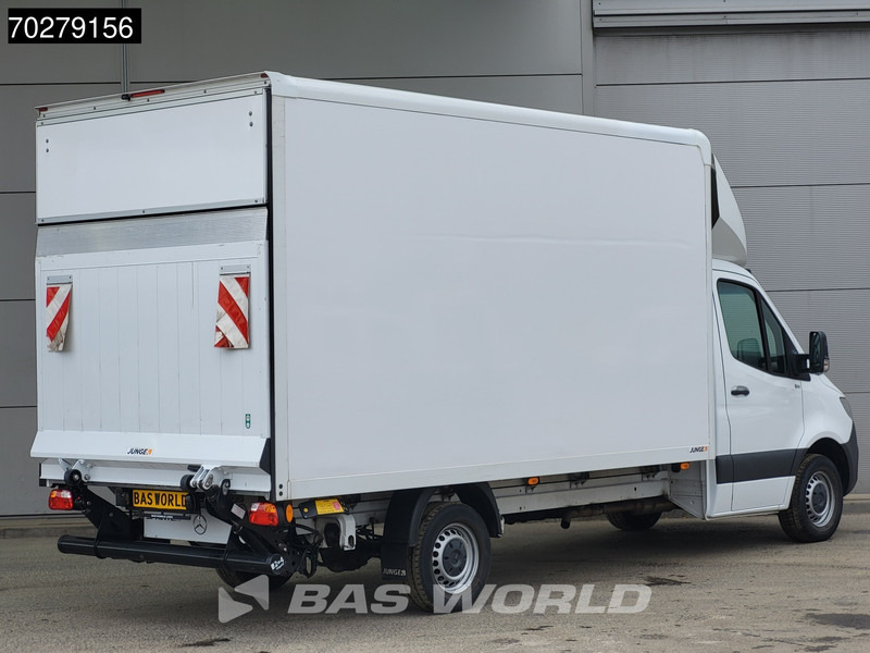Mercedes-Benz Sprinter 317 CDI Bakwagen Automaat Laadklep Camera Meubelbak Koffer LBW 21m3 Airco - Box van: picture 5 Mercedes-Benz Sprinter 317 CDI Bakwagen Automaat Laadklep Camera Meubelbak Koffer LBW 21m3 Airco - Box van: picture 5