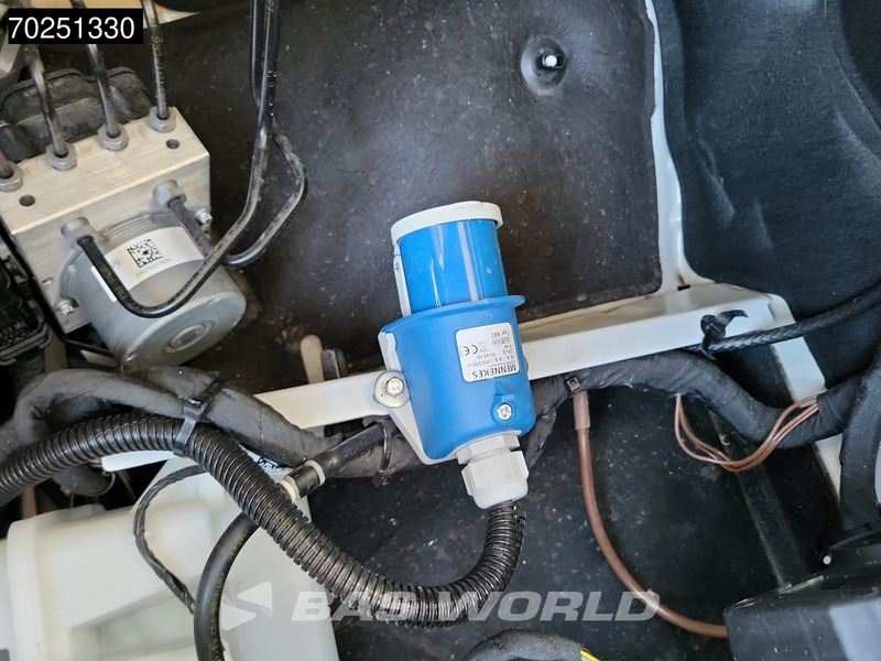 New Refrigerated van Mercedes-Benz Sprinter 317 CDI L3H2 Koelwagen Thermo King V-200 MAX 230V Stekker Trekhaak Airco Cruise Camera Navi Koeler Koel Kühlwagen 12m3 Airco Tre: picture 9