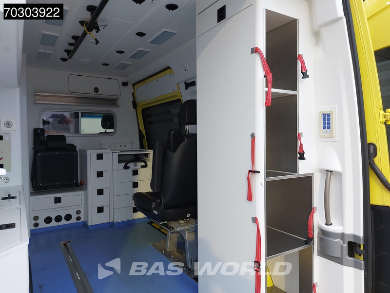 Ambulance Mercedes-Benz Sprinter 319 CDI 3.0L V6 Ambulance 190PK L2H2 LED Airco Cruise Camera MBUX CarPlay Euro6 Krankenwagen Rettungswagen L2 8m3 Airco Cruise c: picture 12