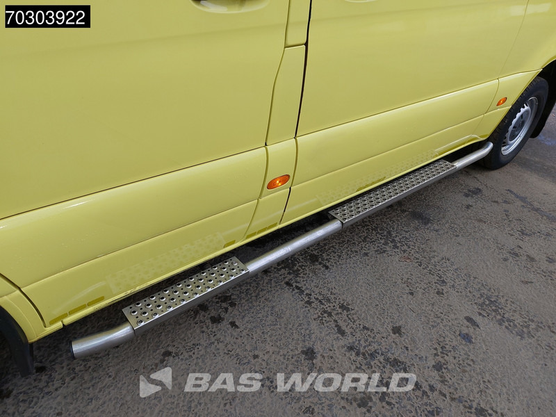 Ambulance Mercedes-Benz Sprinter 319 CDI 3.0L V6 Ambulance 190PK L2H2 LED Airco Cruise Camera MBUX CarPlay Euro6 Krankenwagen Rettungswagen L2 8m3 Airco Cruise c: picture 9