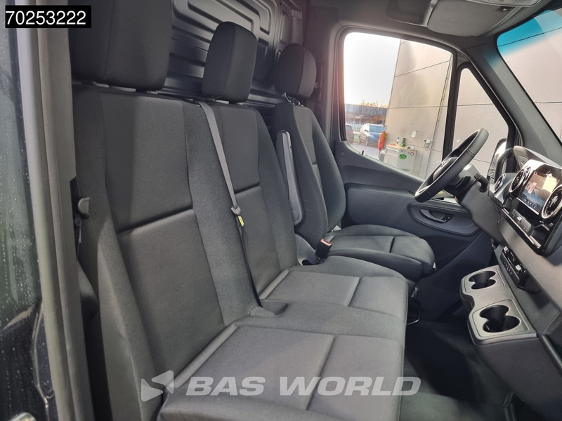 New Panel van Mercedes-Benz Sprinter 319 CDI Automaat L2H2 Black Edition model 2025 Camera MBUX LED Airco Cruise 10m3 Airco Cruise control: picture 12