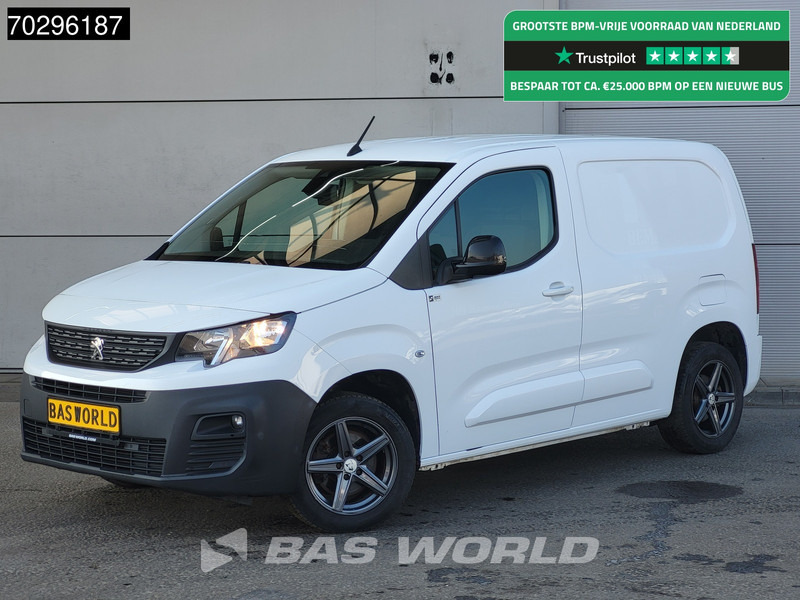 Peugeot Partner 130pk Benzine Emissievrij L1H1 Navi Airco Cruise Parkeersensoren Euro6 L1 Kompakt Airco Trekhaak Cruise control - Small van: picture 1 Peugeot Partner 130pk Benzine Emissievrij L1H1 Navi Airco Cruise Parkeersensoren Euro6 L1 Kompakt Airco Trekhaak Cruise control - Small van: picture 1
