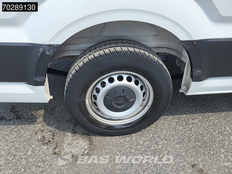 Panel van Volkswagen Crafter 140pk L4H3 Trekhaak Airco Cruise Camera Parkeersensoren Euro6 L3H2 15m3 Airco Cruise control: picture 19
