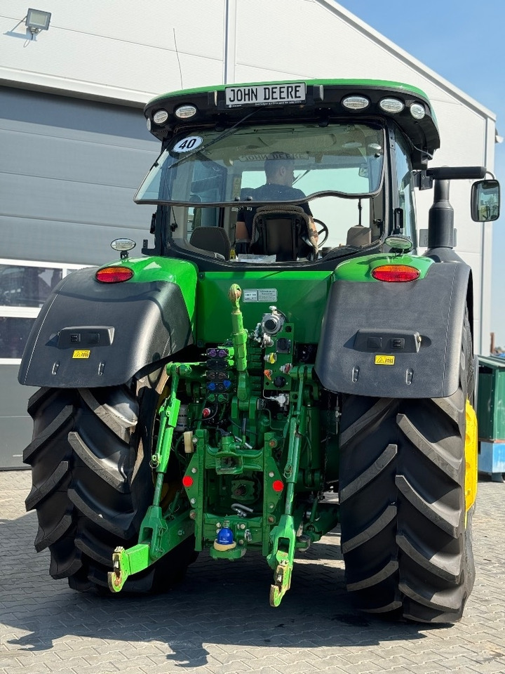 Farm tractor John Deere 8400 R: picture 6