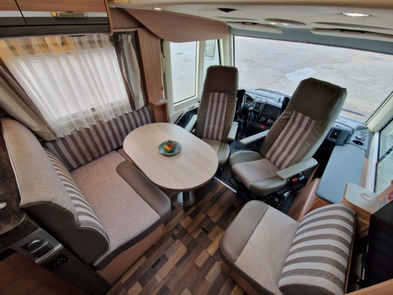 Integrated motorhome Knaus Sky I 650 MG: picture 6