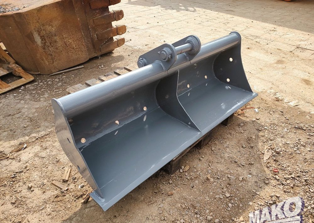 Łyżka skarpowa 150cm Miller fi 45 - Attachment for Construction machinery: picture 4 Łyżka skarpowa 150cm Miller fi 45 - Attachment for Construction machinery: picture 4