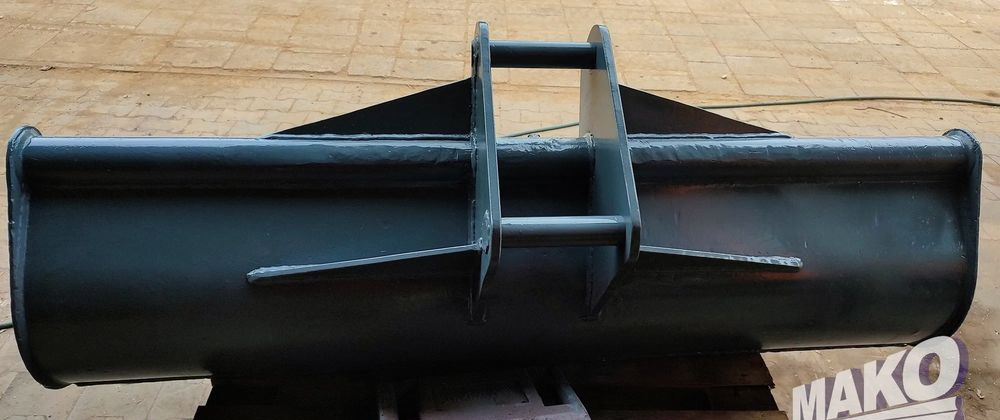 Łyżka skarpowa 180cm Miller fi 50 - Attachment for Construction machinery: picture 4 Łyżka skarpowa 180cm Miller fi 50 - Attachment for Construction machinery: picture 4