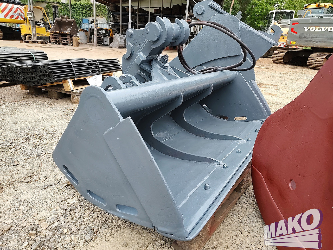 Łyżka skarpowa hydrauliczna 150cm Morin M3 - Attachment for Construction machinery: picture 5 Łyżka skarpowa hydrauliczna 150cm Morin M3 - Attachment for Construction machinery: picture 5