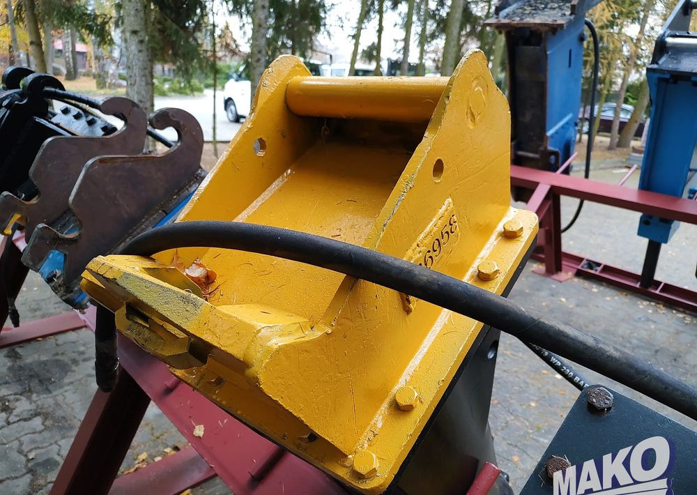 Młot hydrauliczny CAT 415kg do koparki - Attachment for Construction machinery: picture 3 Młot hydrauliczny CAT 415kg do koparki - Attachment for Construction machinery: picture 3