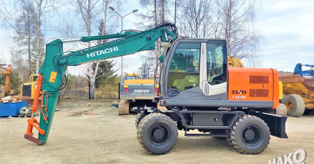 Hitachi ZX140W-3 - Wheel excavator: picture 1 Hitachi ZX140W-3 - Wheel excavator: picture 1